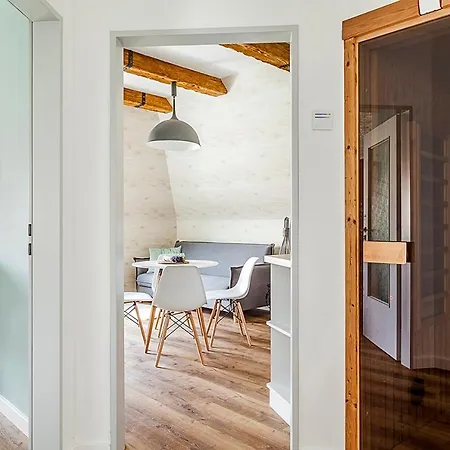 Harmonia Erkéllyel és Szaunaval Apartman *