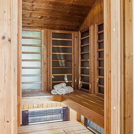 Harmonia Erkellyel Es Szaunaval * Balatonfüred